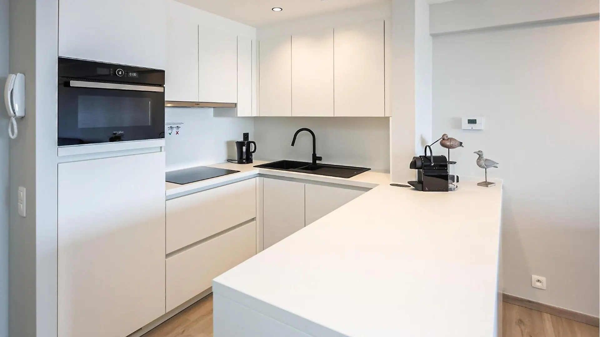 Amazing Apartment In Oostende With House Sea View בלגיה