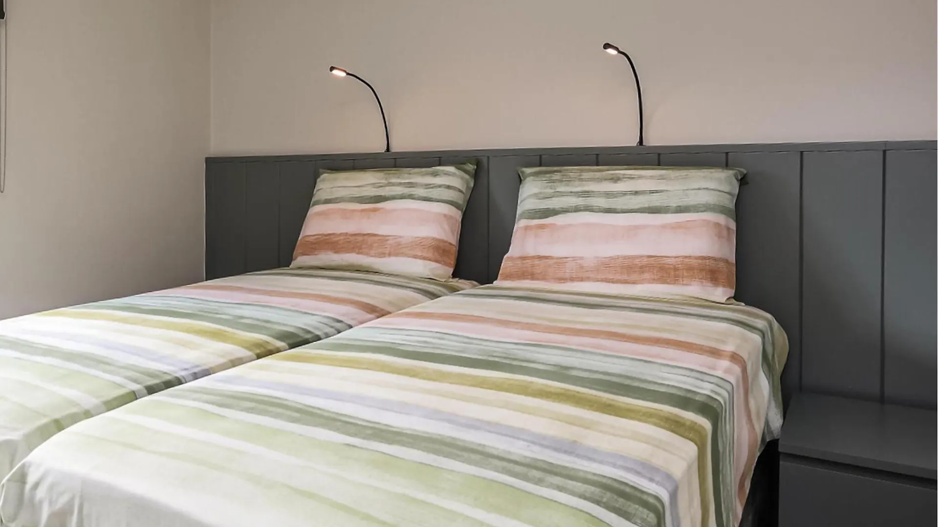Amazing Apartment In Oostende With House Sea View 0*, אוסטנדה בלגיה