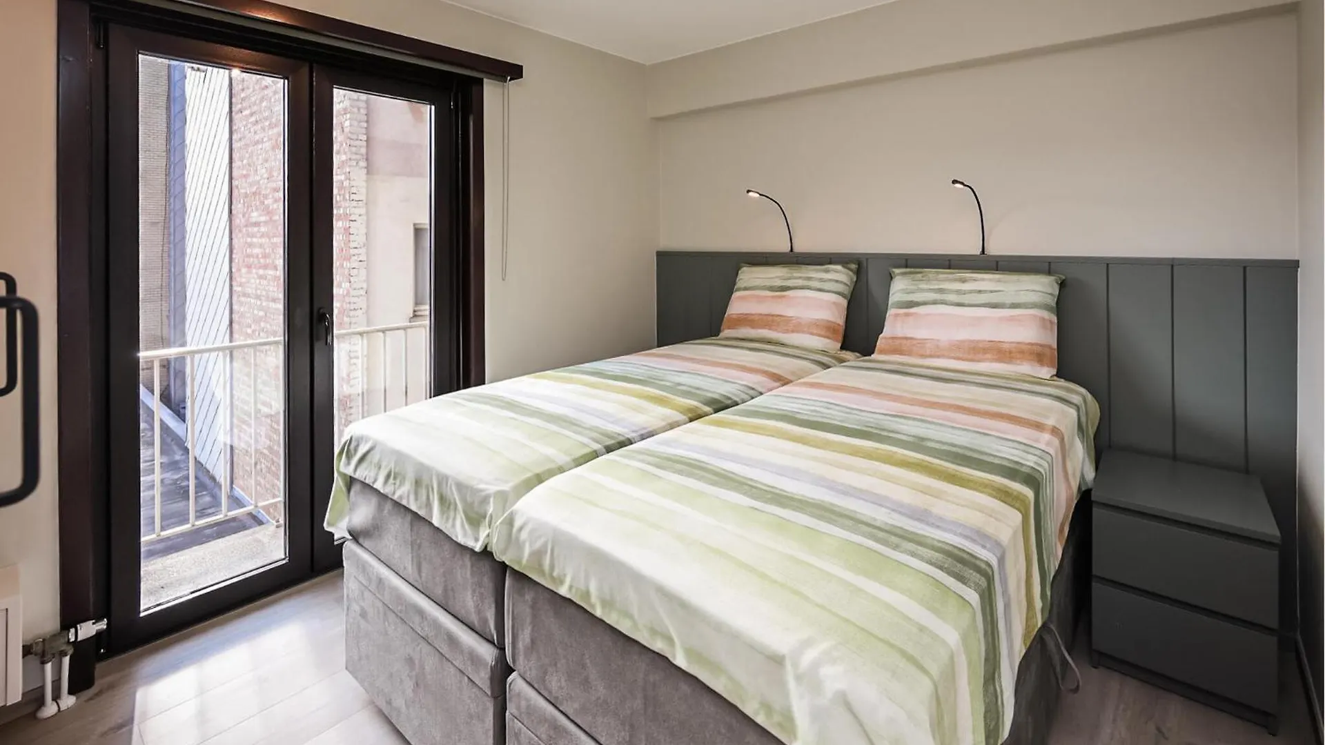 Amazing Apartment In Oostende With House Sea View אוסטנדה